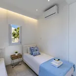 Apartament Mackenzie Castella Beachfront Larnaca