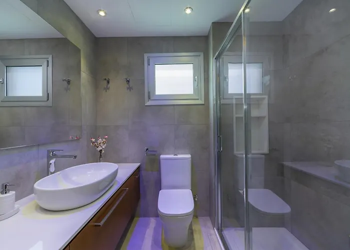 Mackenzie Castella Beachfront